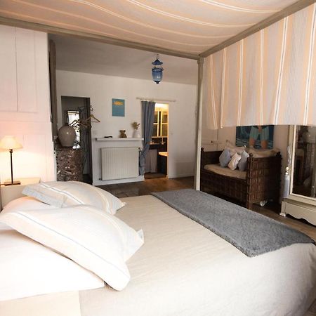Les Chambres De Lourmel ปองติวี ภายนอก รูปภาพ