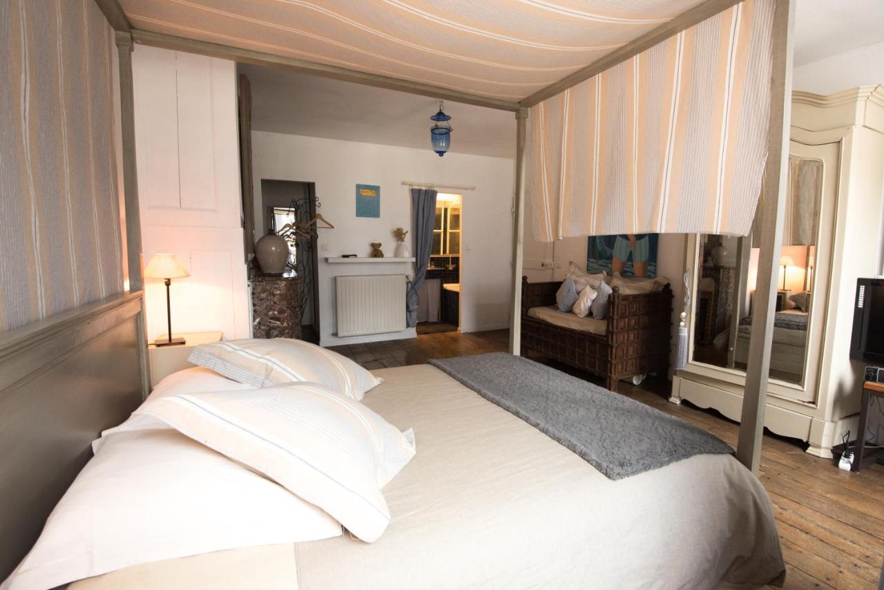 Les Chambres De Lourmel ปองติวี ภายนอก รูปภาพ