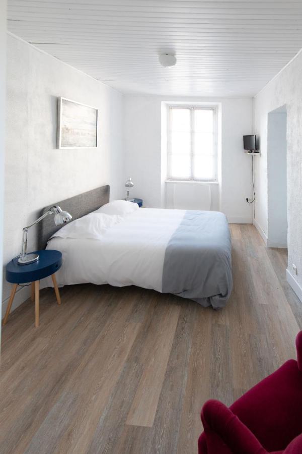 Les Chambres De Lourmel ปองติวี ภายนอก รูปภาพ