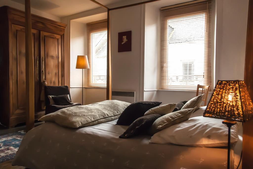 Les Chambres De Lourmel ปองติวี ภายนอก รูปภาพ