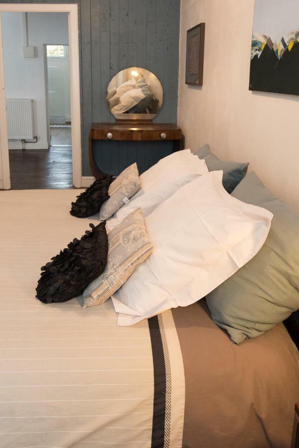 Les Chambres De Lourmel ปองติวี ภายนอก รูปภาพ